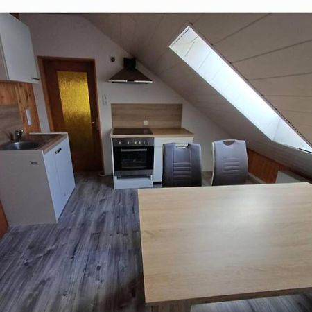 Hopfach Dachwohnung Wolpertshausen Exterior foto